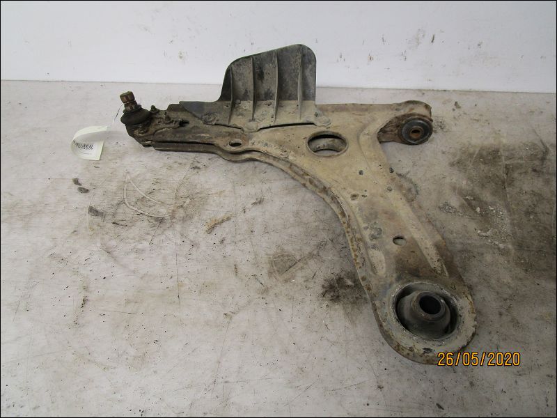 Triangle inf avg Volkswagen GOLF III (1H1) 1.9 tdi (1993-1997)