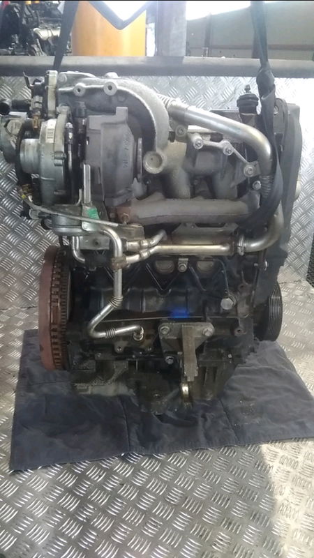 Moteur diesel Renault LAGUNA II Grandtour (KG0-1_) 1.9 dci (kg12) (2005-2007)