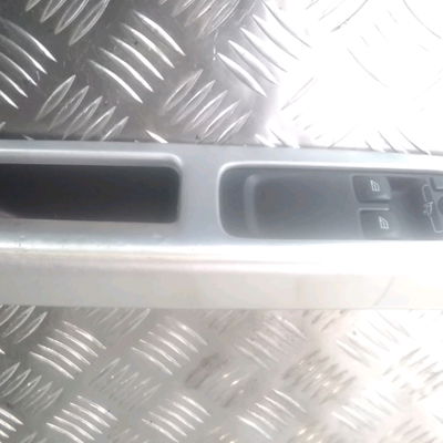 Commande lève-glace porte avant gauche Volvo C30 (533) 1.6 d (2006-2012)