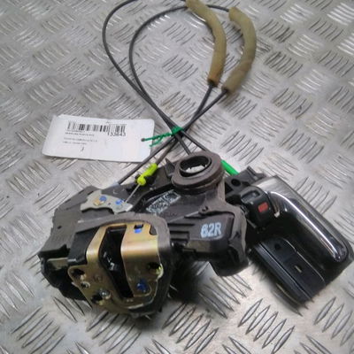 Serrure porte avd Toyota COROLLA (_E12_) 1.4 d (nde120_) (2004-2007) 5 portes
