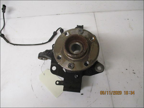 Fusee avd Renault CLIO IV (BH_) 0.9 tce 90 (2012) 5 portes