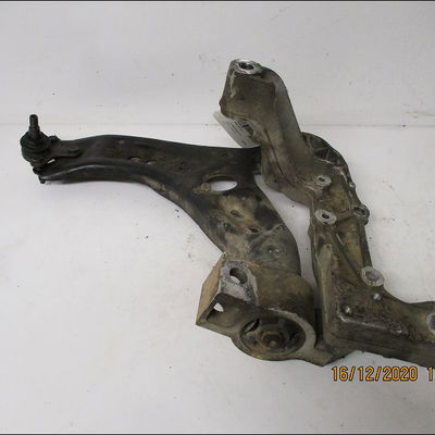 Triangle inf avg Volkswagen GOLF VI (5K1) 1.6 tdi (2009-2012) 5 portes