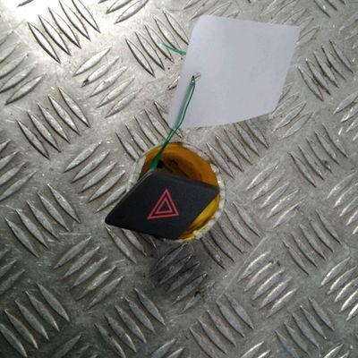 Bouton de warning Toyota YARIS (_P9_) 1.4 d-4d (nlp90_) (2005-2012)