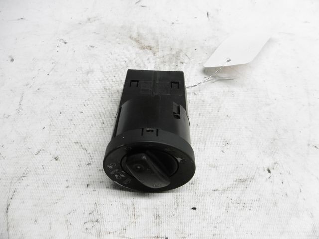 Commande eclairage AUDI A4