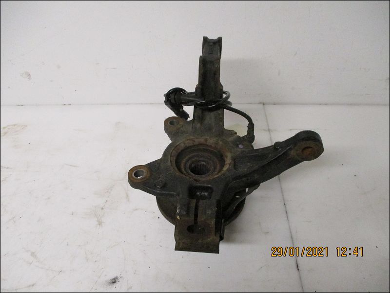 Fusee avd Renault CLIO IV (BH_) 0.9 tce 90 (2012) 5 portes