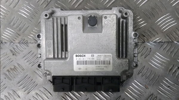 Calculateur moteur Renault MEGANE II Coupé-Cabriolet (EM0-1_) 1.9 dci (2003-2009)