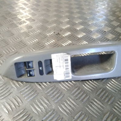 Commande lève-glace porte avant gauche Volkswagen TOURAN (1T1, 1T2) 1.6 fsi (2003-2007)