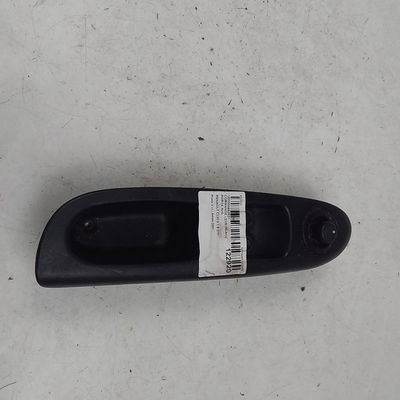 Commande lève-glace porte avant gauche RENAULT CLIO II  1.9 DTI 80ch