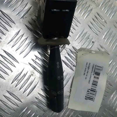Commande clignotant Peugeot 206 3-5 portes (2A-C) 1.4 i (1998-2012) 3 portes