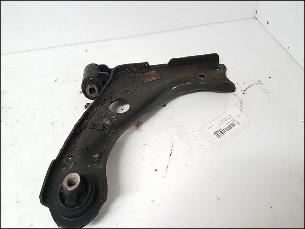Triangle inf avd Peugeot 3008 SUV (MC_, MR_, MJ_, M4_) 1.5 bluehdi 130 (2018) 5 portes