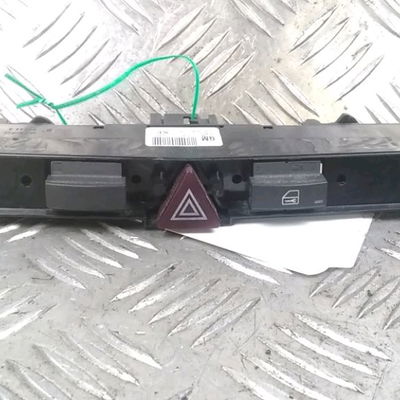 Bouton de warning OPEL ASTRA GTC COUPE 1.9 CDTI