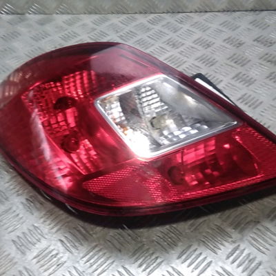 Feu arrière gauche Opel CORSA D (S07) 1.3 cdti (l08, l68) (2006-2014) 5 portes