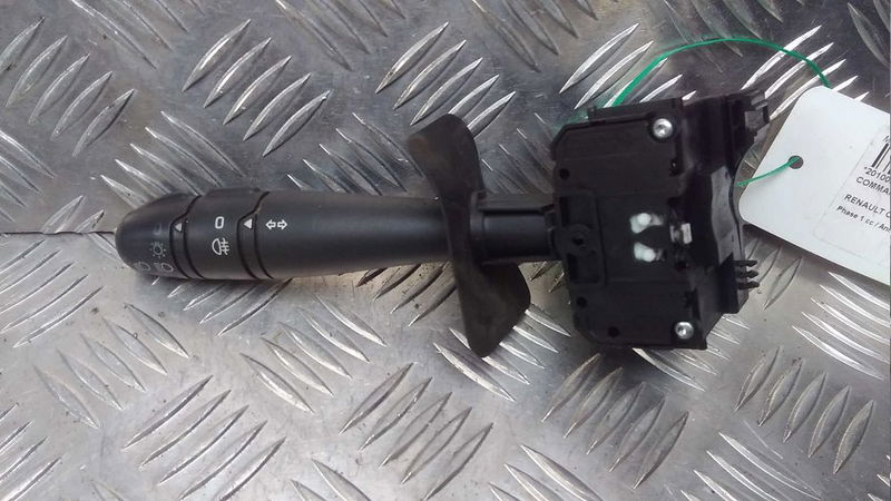 Commande clignotant Renault CLIO II (BB_, CB_) 1.5 dci (b-c2j) (2004-2012)