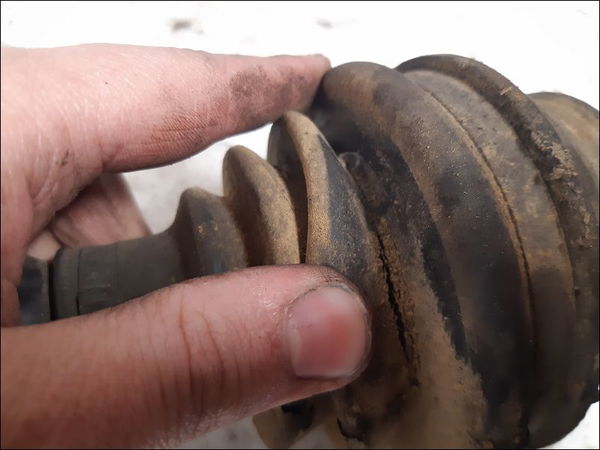 Transmission avant droite Audi 80 B4 A trois volumes (8C2) 1.9 tdi (1991-1994)