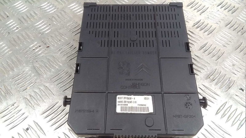 Calculateur moteur PEUGEOT 407