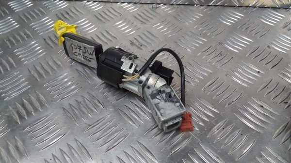 Calculateur moteur PEUGEOT 407