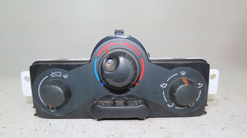 Commande de chauffage Renault KANGOO Express (FW0-1_) 1.5 dci 80 (fw15) (2019)