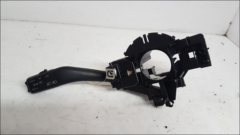 Commande clignotant Volkswagen TOURAN (1T1, 1T2) 1.9 tdi (2003-2004) 5 portes