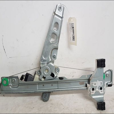 Mecanisme  moteur lève-glace avant droit Peugeot 5008 (0U_, 0E_) 2.0 hdi 150 - bluehdi 150 (2009-2017) 5 portes