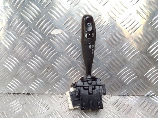 Commande clignotant Toyota COROLLA (_E12_) 1.6 vvt-i (zze121_) (2002-2006)