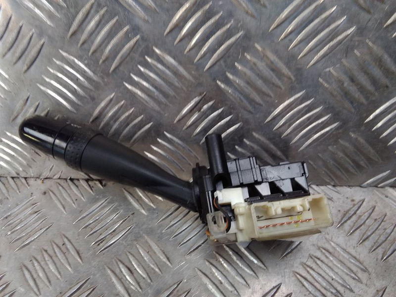 Commande clignotant Toyota COROLLA (_E12_) 1.6 vvt-i (zze121_) (2002-2006)