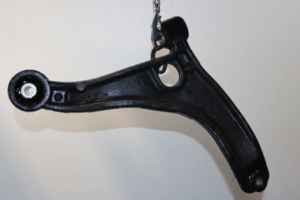 Triangle inf avg Renault MASTER III Camionnette (FV) 2.3 dci 135 fwd (fv0n, fv08) (2014)