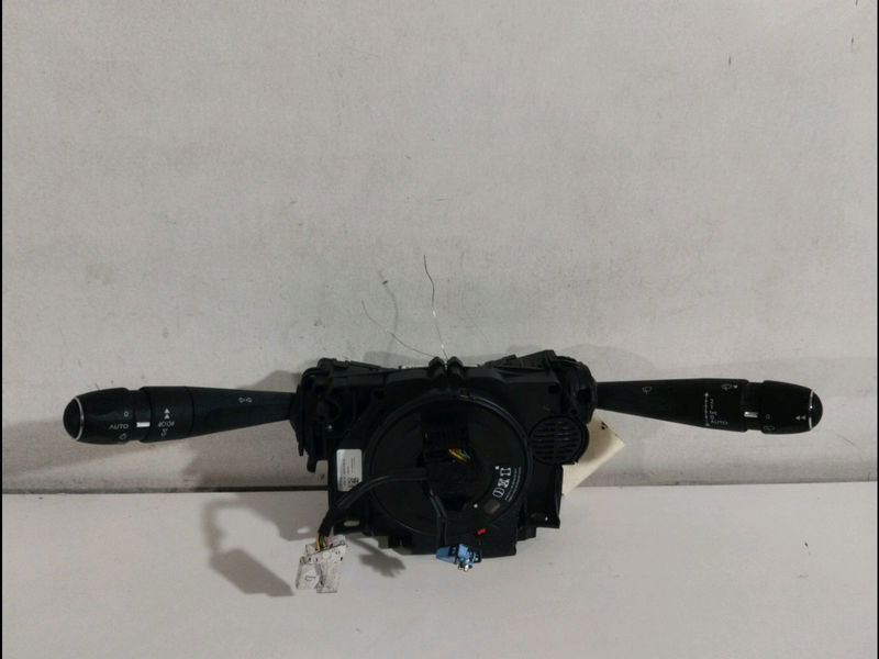 Bloc commodos Ds DS 4 - DS 4 CROSSBACK (NX_) 1.2 thp 130 (nxhnym) (2015-2018) 5 portes