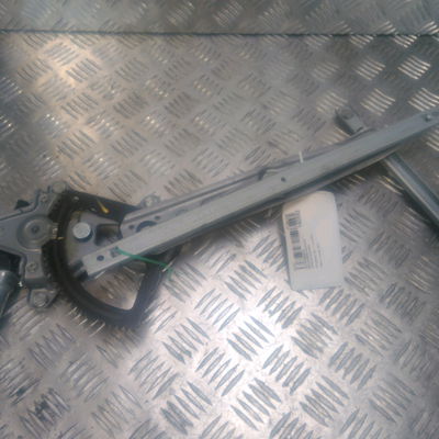 Mecanisme  moteur lève-glace avant droit Hyundai I20 I (PB, PBT) 1.4 crdi (2008-2015)