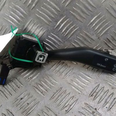 Commande essuie glace SKODA OCTAVIA 1.9 TDI - 105 -