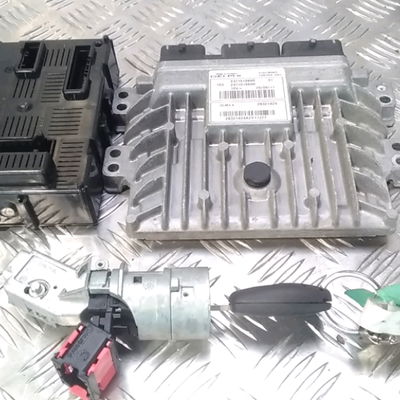Calculateur moteur Renault CLIO III (BR0-1, CR0-1) 1.5 dci (2010-2014) 5 portes