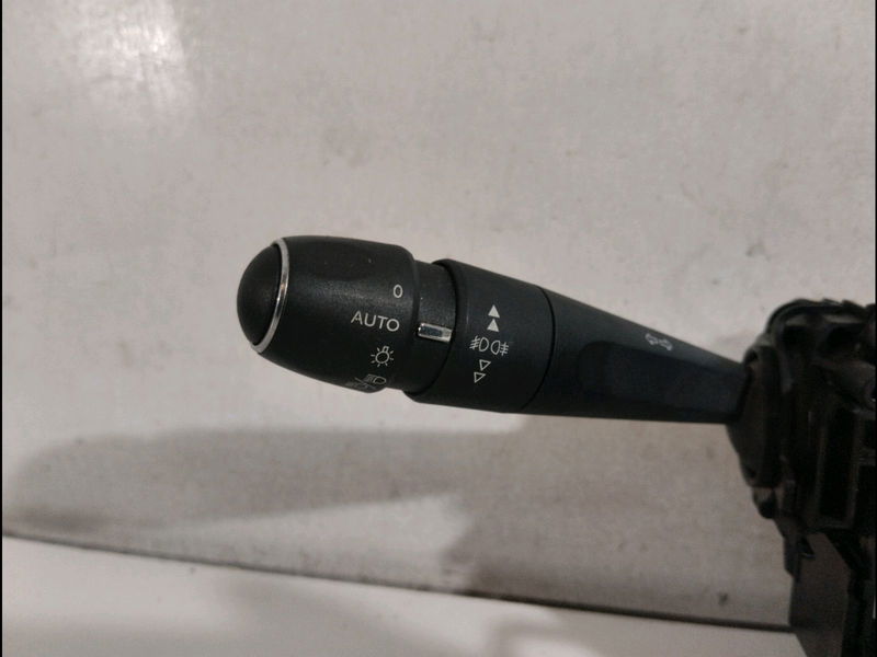Bloc commodos Ds DS 4 - DS 4 CROSSBACK (NX_) 1.2 thp 130 (nxhnym) (2015-2018) 5 portes