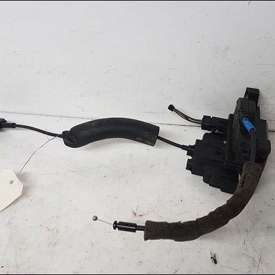 Serrure porte avd Renault MEGANE III 3-5 portes (BZ0-1_, B3_) 1.5 dci (bz09, bz0d, bz1w, bz29, bz14) (2009) 5 portes