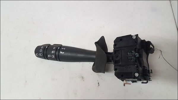 Commande clignotant Dacia LOGAN MCV (KS_) 1.5 dci (ks04) (2010-2013)