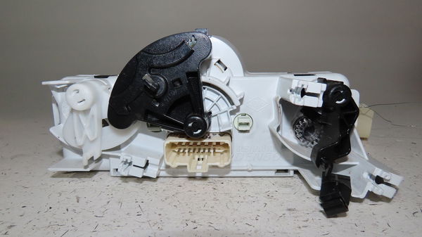 Commande de chauffage Renault KANGOO Express (FW0-1_) 1.5 dci 75 (fw07, fw10, fw04) (2010) 4 portes