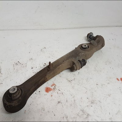 Triangle inf avg Audi A6 C6 Avant (4F5) 3.0 tdi quattro (2006-2008)