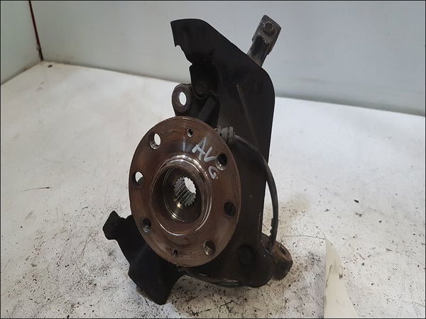 Fusee avg Opel CORSA D (S07) 1.0 (l08, l68) (2009-2014) 3 portes