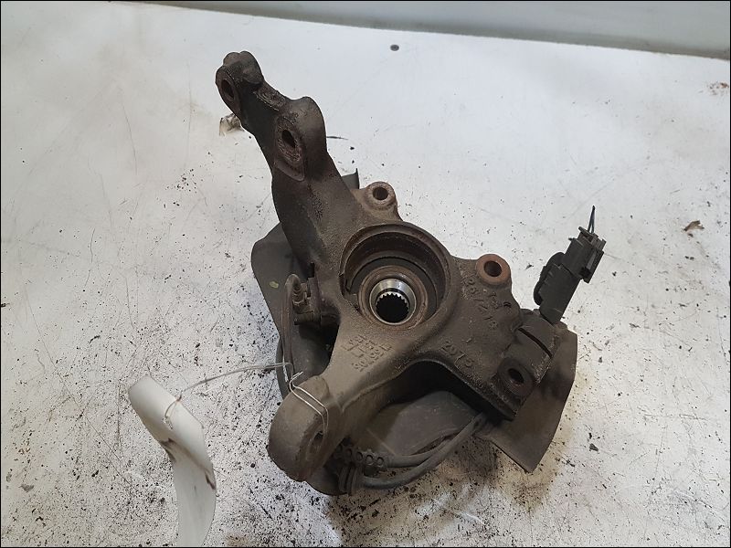Fusee avg Opel CORSA D (S07) 1.0 (l08, l68) (2009-2014) 3 portes