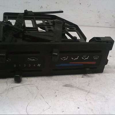 Commande de chauffage Nissan VANETTE CARGO Camionnette (HC 23) 2.3 d (1994-2002)