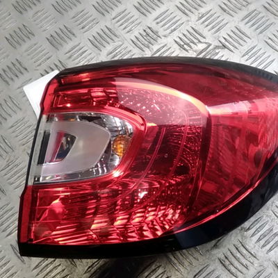 Feu arrière gauche Renault CAPTUR I (J5_, H5_) 1.5 dci 110 (2015) 5 portes