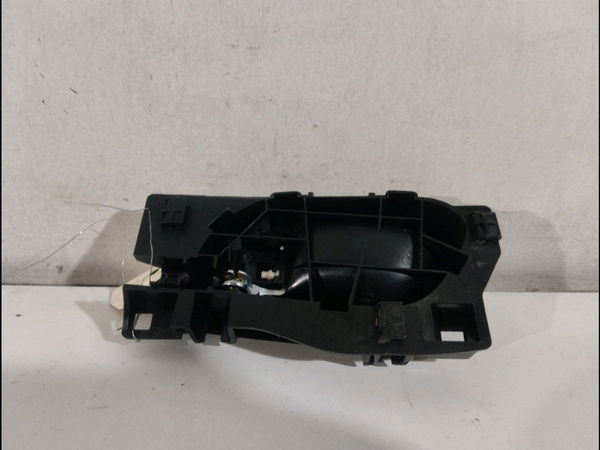 Poignee int porte avd Peugeot 3008 Monospace (0U_) 2.0 hdi hybrid4 (2011-2016) 5 portes