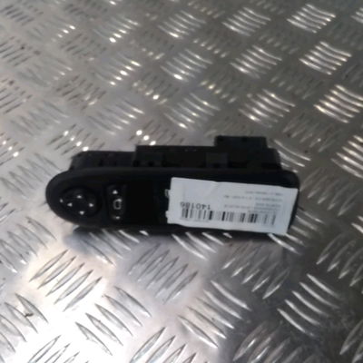 Commande lève-glace porte avant gauche Citroën C3 II (SC_) 1.4 hdi 70 (sc8hzc, sc8hr0, sc8hp4) (2009) 5 portes