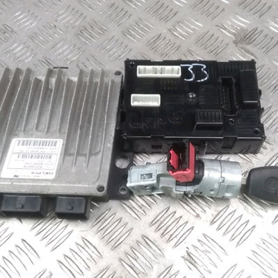 Calculateur moteur Renault CLIO III (BR0-1, CR0-1) 1.5 dci (c-br0g, c-br1g) (2005-2012) 5 portes