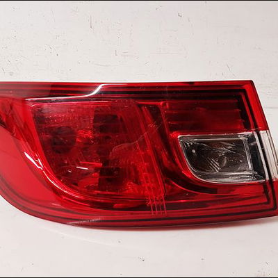 Feu arrière gauche Renault CLIO IV (BH_) 1.5 dci 90 (2012) 5 portes