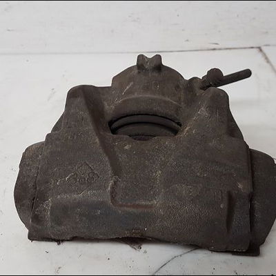 Etrier de frein avant gauche Renault MEGANE III 3-5 portes (BZ0-1_, B3_) 1.5 dci (bz0c) (2008-2015) 5 portes