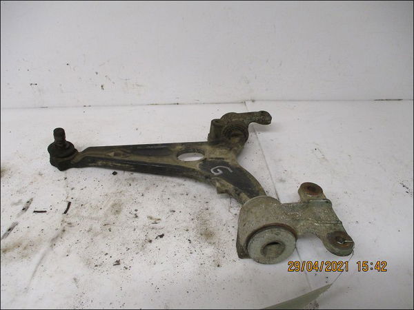 Triangle inf avg Fiat SCUDO Camionnette (270_, 272_) 2.0 d multijet (2007-2016)