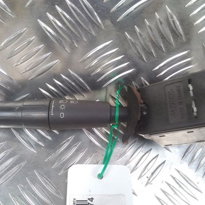 Commande clignotant Peugeot 306 (7B, N3, N5) 1.9 srdt (1994-2001)