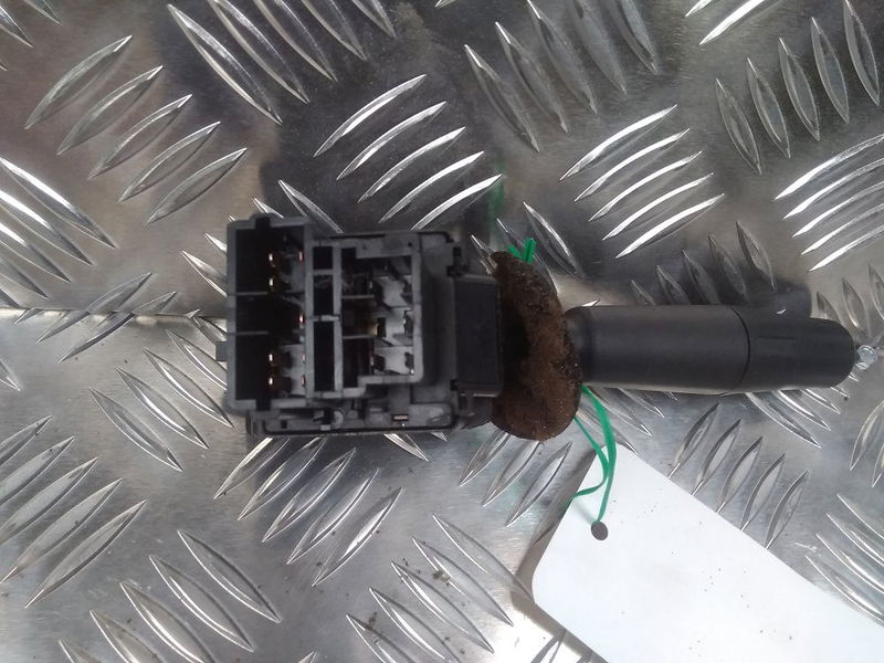 Commande clignotant Peugeot 306 (7B, N3, N5) 1.9 srdt (1994-2001)