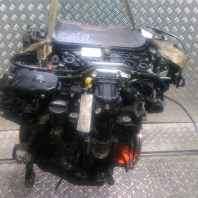 Moteur diesel Ford FOCUS III A trois volumes 2.0 tdci (2010)