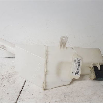 Reservoir lave-glace avant Kia VENGA (YN) 1.6 crdi 115 (2010)