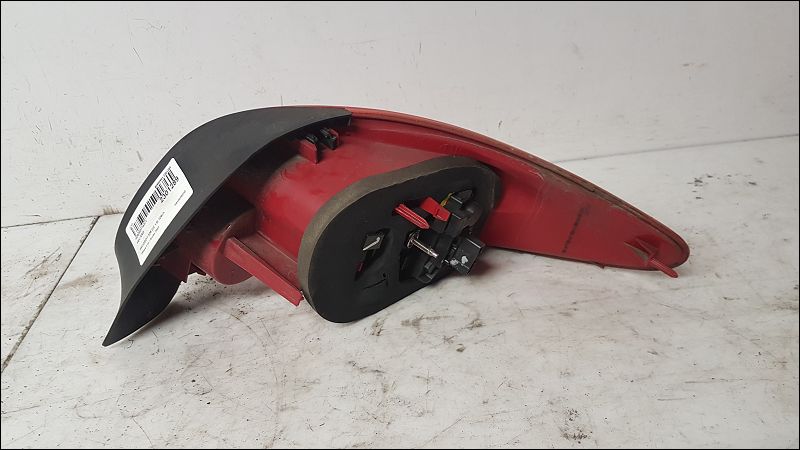 Feu arrière gauche Peugeot 206 CC (2D) 1.6 16v (2dnfuf, 2dnfur) (2000-2007) 2 portes